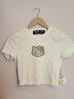 Forever 21 x Hello Kitty Crop Top Short Sleeve, size S